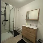 Apartment Superbe De 4 Chambres, Moderne Et Spacieux Wattignies